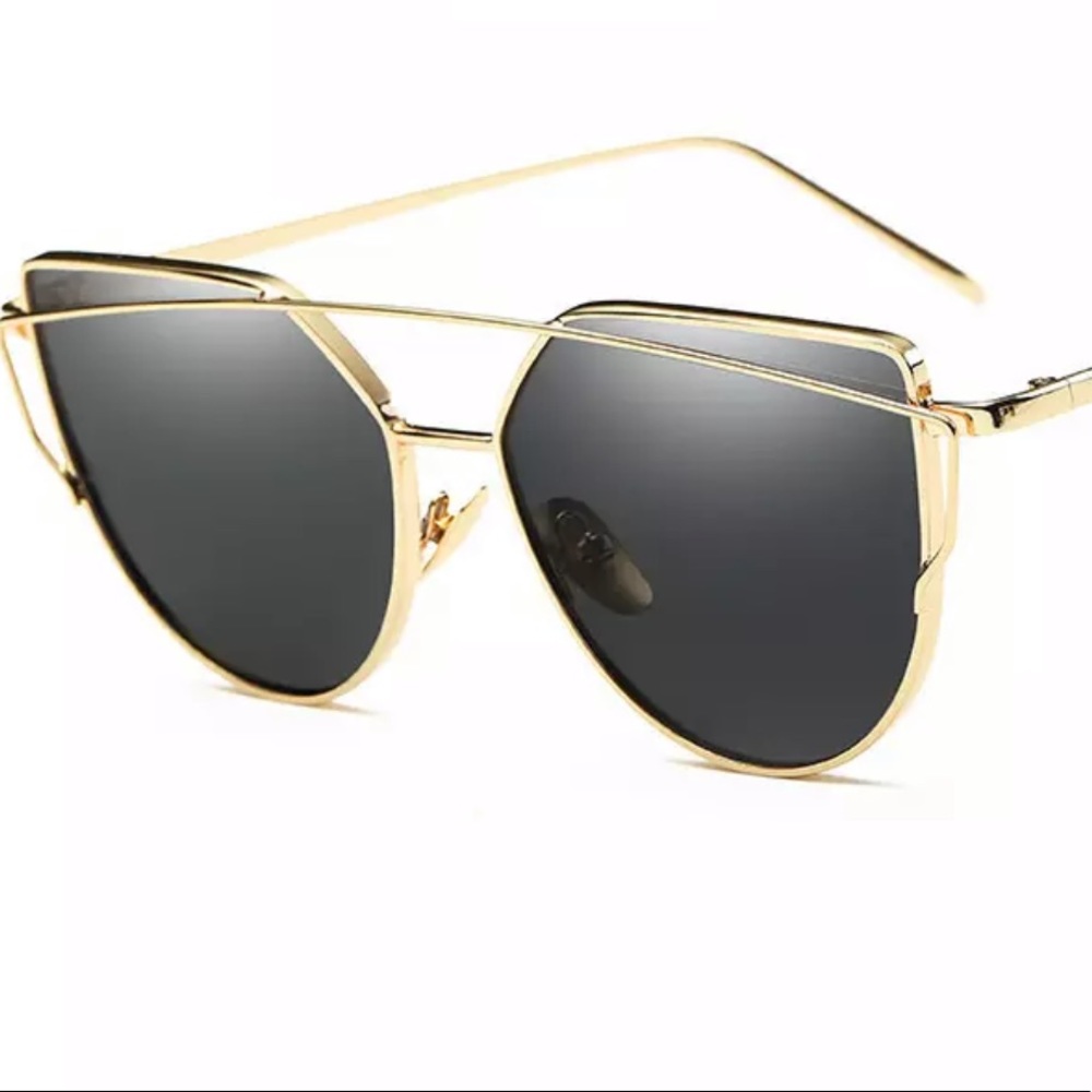 Black Mirrored Sunglasses